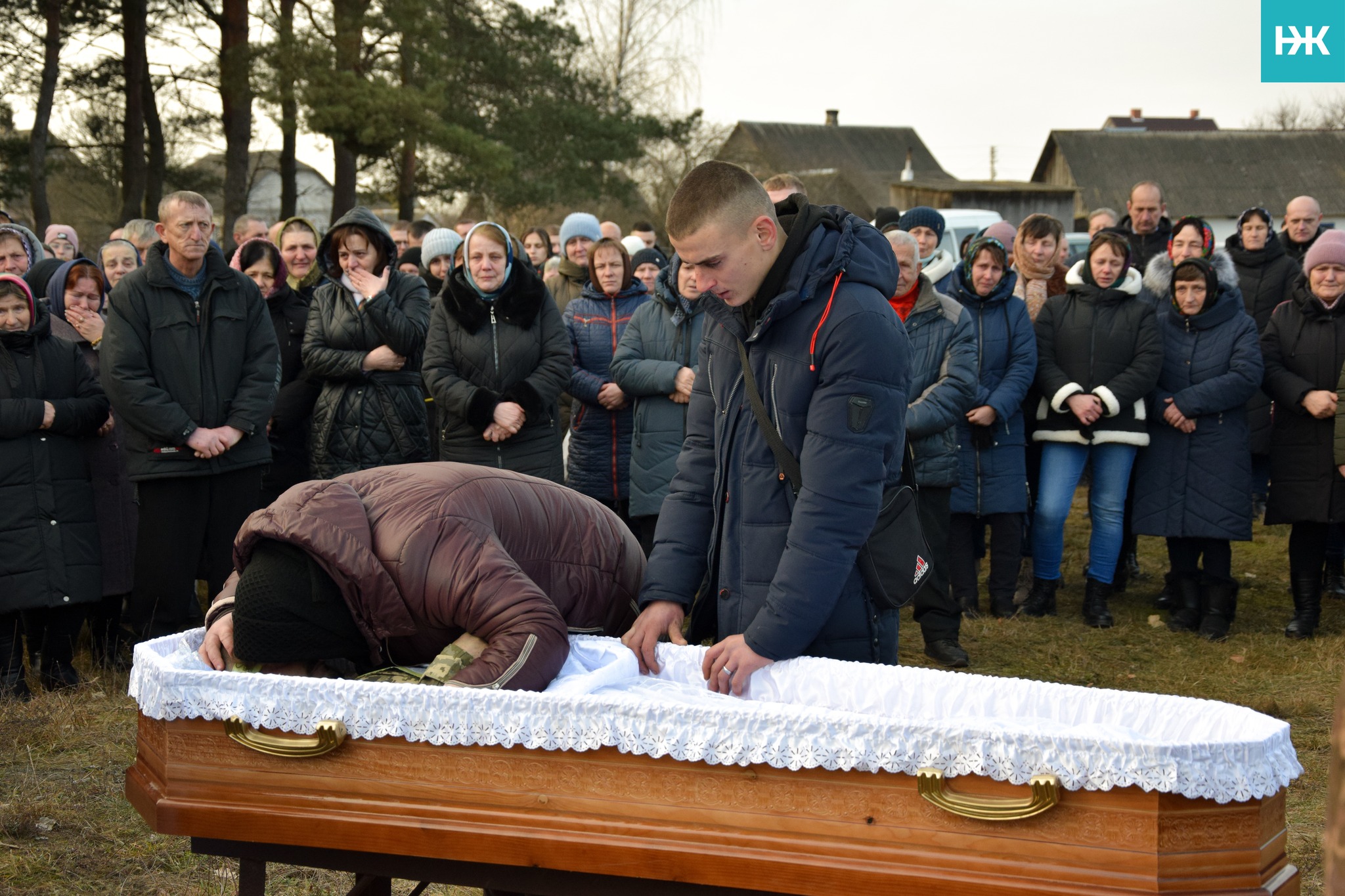 Без підтримки залишилися матір та брат: у селі на Волині поховали молодого Героя Богдана Абрамовича