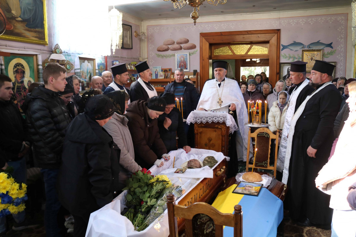 На Волині провели в останню дорогу захисника Івана Гутверта