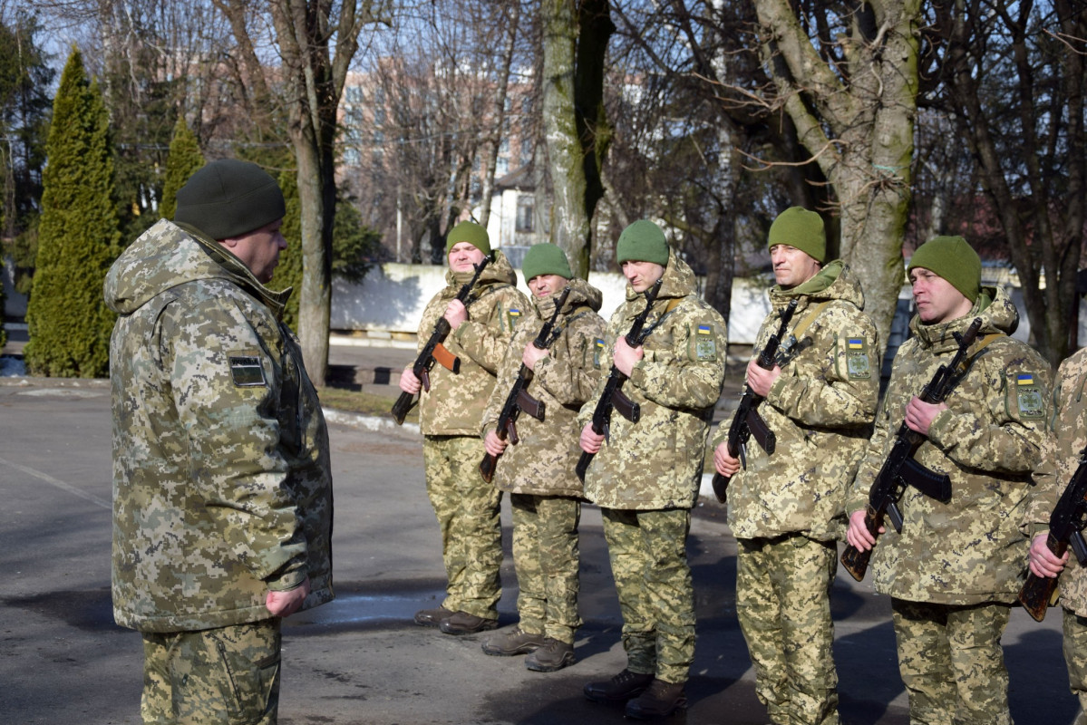 «Я не розумію тих, хто ховається»: на Волині 46-річний багатодітний батько став прикордонником