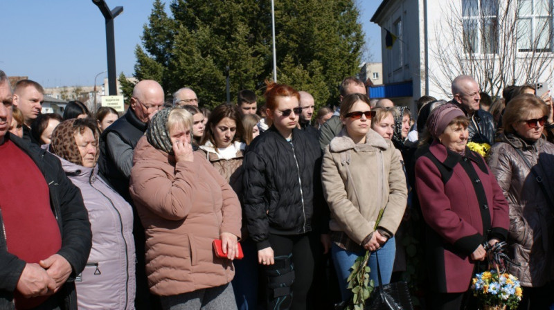 У громаді на Волині попрощалися із 23-річним розвідником «Азова» Назаром Поліщуком