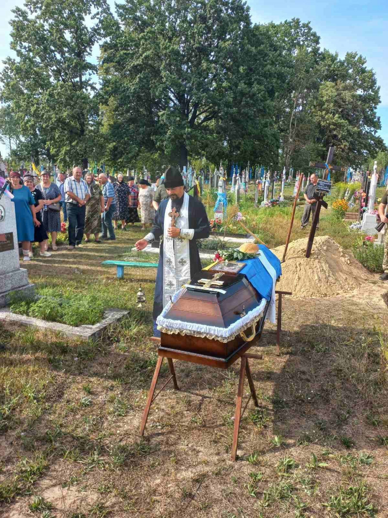 Майже дев’ять місяців чекали звістки: на Волині попрощалися із загиблим воїном Іваном Михалевичем