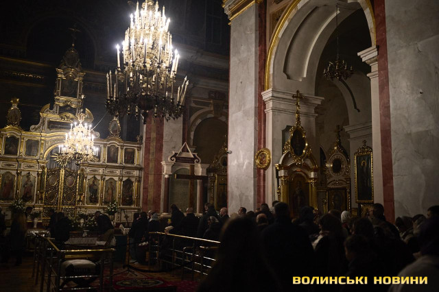 Як у Луцьку освячували кошики напередодні Великодня