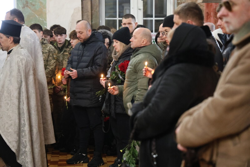 Навіки 29: у Луцьку попрощалися з військовослужбовцем Олексієм Бондаренком