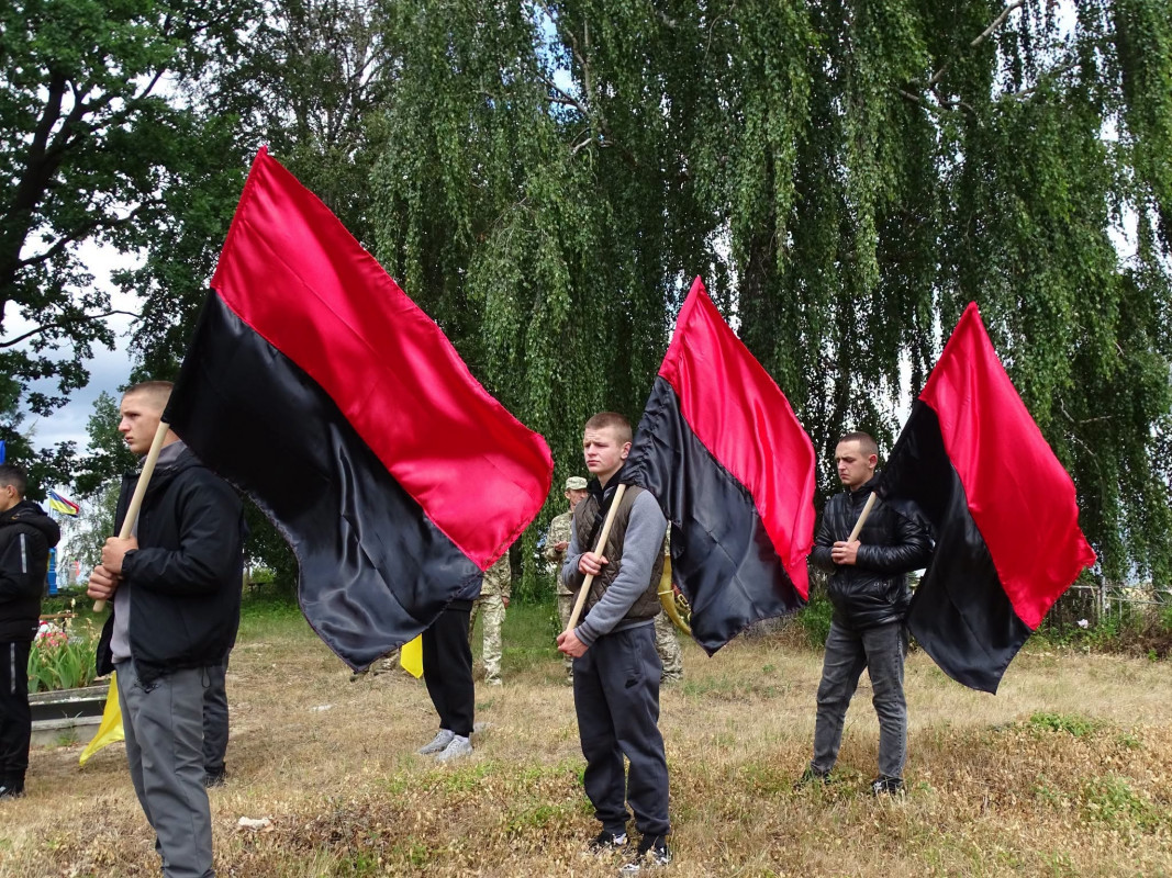 Через майже два роки після загибелі на Волині поховали Героя Валерія Кікавського