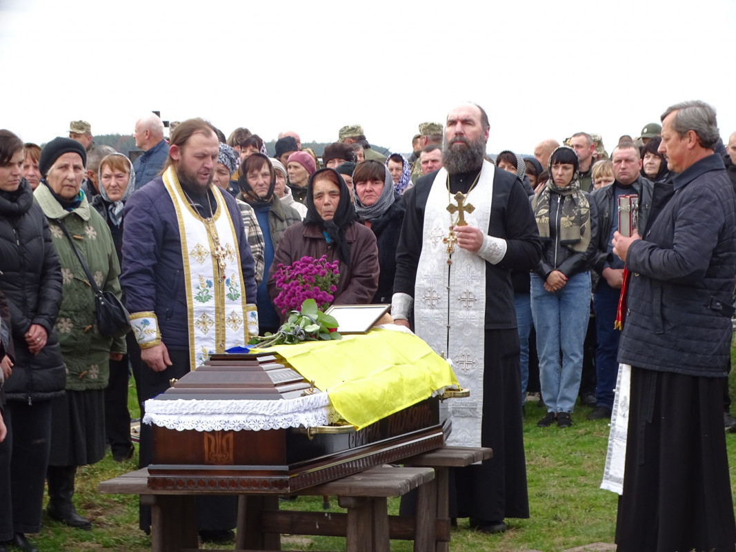 Загинув у бою у Покровському районі: на Волині провели в останню путь Героя Юрія Патія