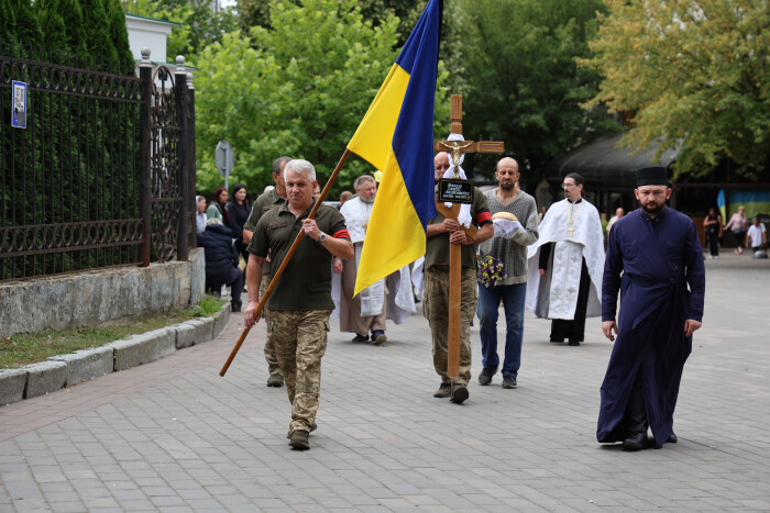 Загинув у Запорізькій області: у Луцьку попрощалися з Героєм Олексієм Бондарем