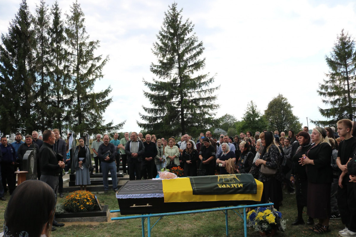 Загинув понад півтора року тому у Курській області: на Волині поховали захисника Миколу Собчука