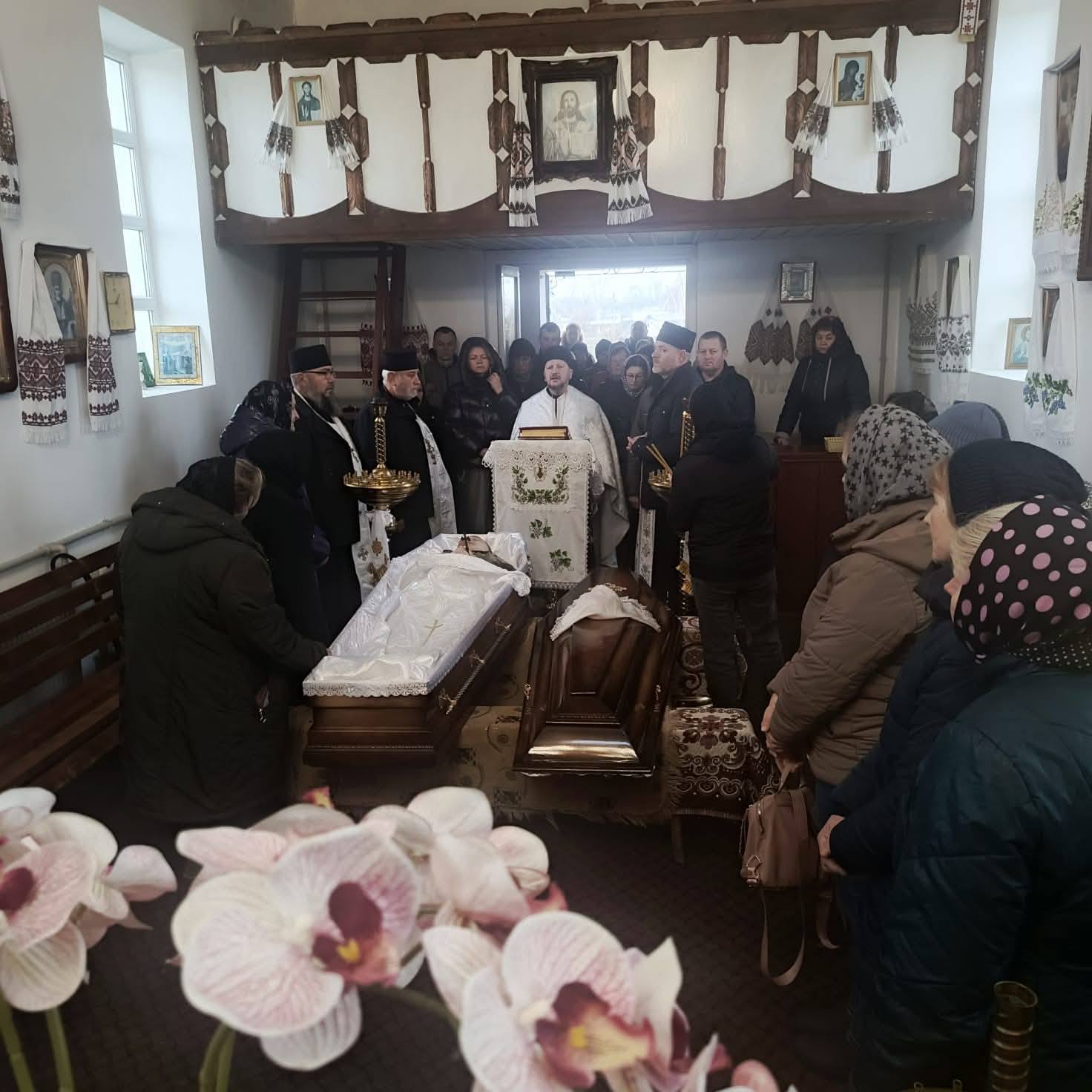 На Волині громада провела в останню путь захисника Андрія Ганнущенка