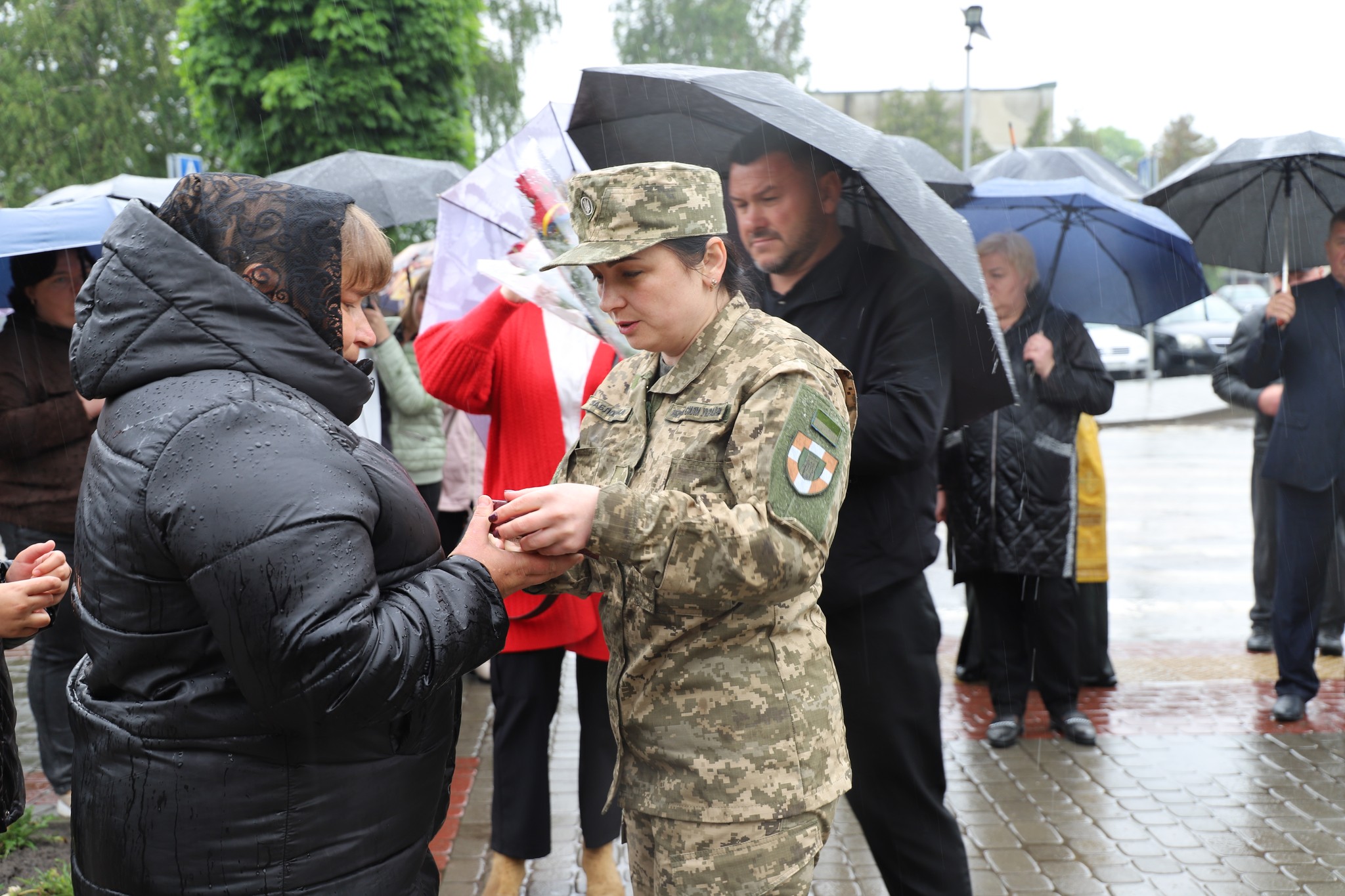 На Волині рідним полеглих Героїв та військовослужбовцям вручили високі державні нагороди