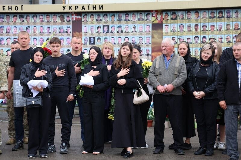 Траурний день у Луцьку: громада попрощалася з трьома захисниками України