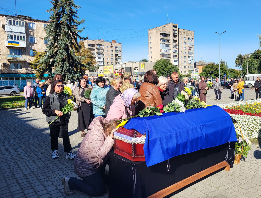 Отримав повістку й без вагань з’явився до ТЦК: на Волині в останню земну дорогу провели Героя Тараса Солтиса