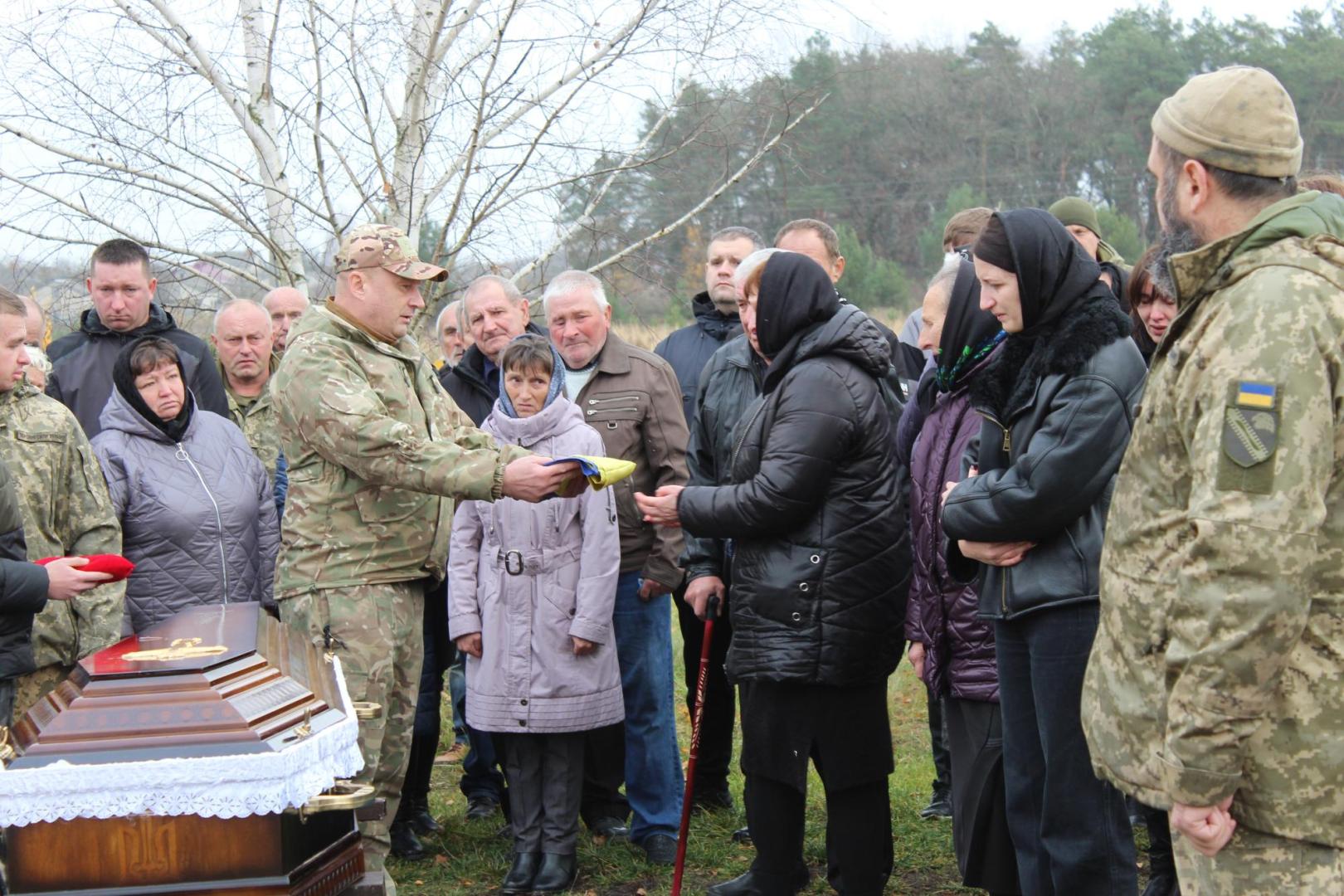 Завтра йому мало виповнитися 55 років: на Волині попрощалися із захисником Василем Савичем