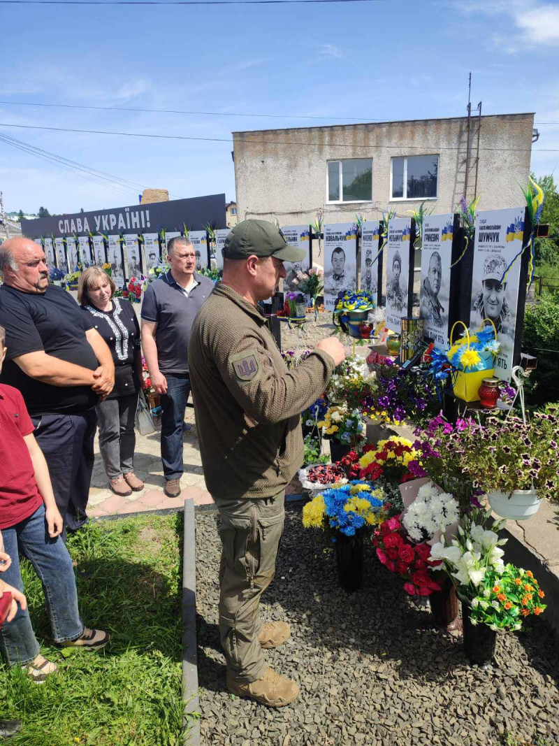 Рідним Героя з Волині Павла Шумчука вручили посмертну нагороду воїна
