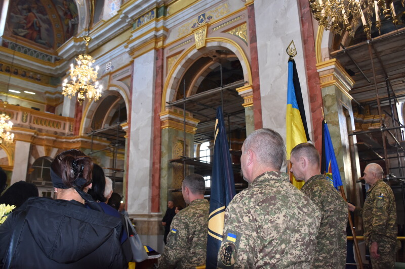Загинули понад рік тому: у Луцьку попрощалися з двома Героями Андрієм Кравчуком та Романом Смалем