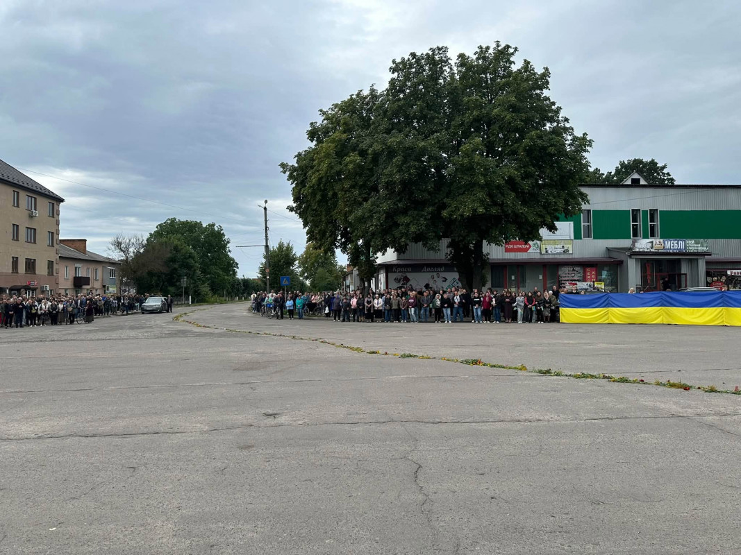 Понад два роки надії та очікування: на Волині провели в останню путь Героя Андрія Лабанта