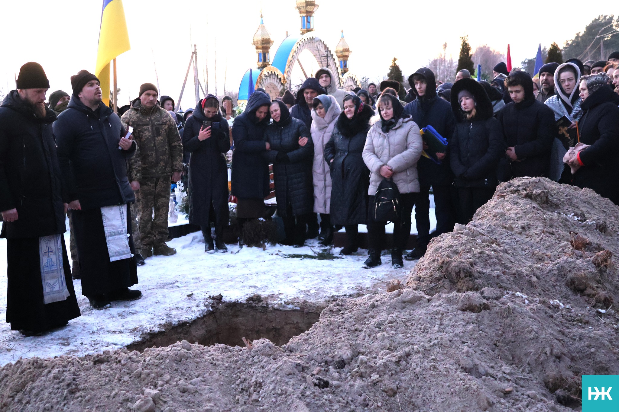 Без батька залишилися п'ятеро дітей: на Волині в останню путь провели Героя, який вважався безвісти зниклим