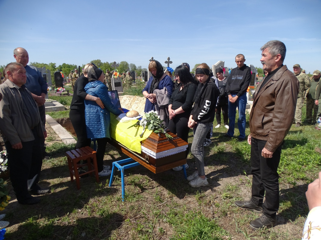 Навіки 32: на Волині попрощались з Героєм Дмитром Євсюком
