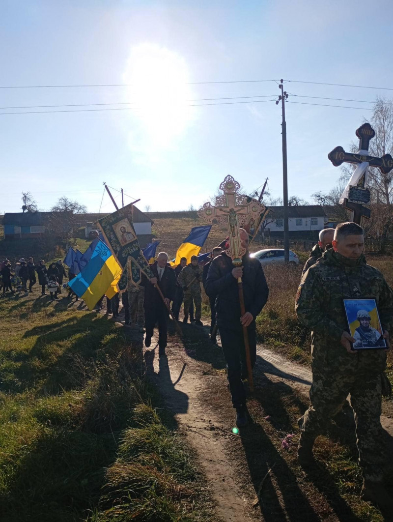 Важке поранення забрало життя: на Волині все село зійшлося провести в останню дорогу Героя Юрія Годлевського