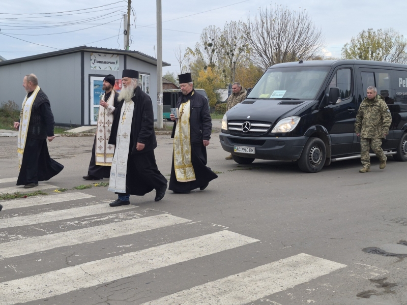 На Волині провели в останню путь Героя Олександра Шуміка, який загинув від удару FPV-дрона