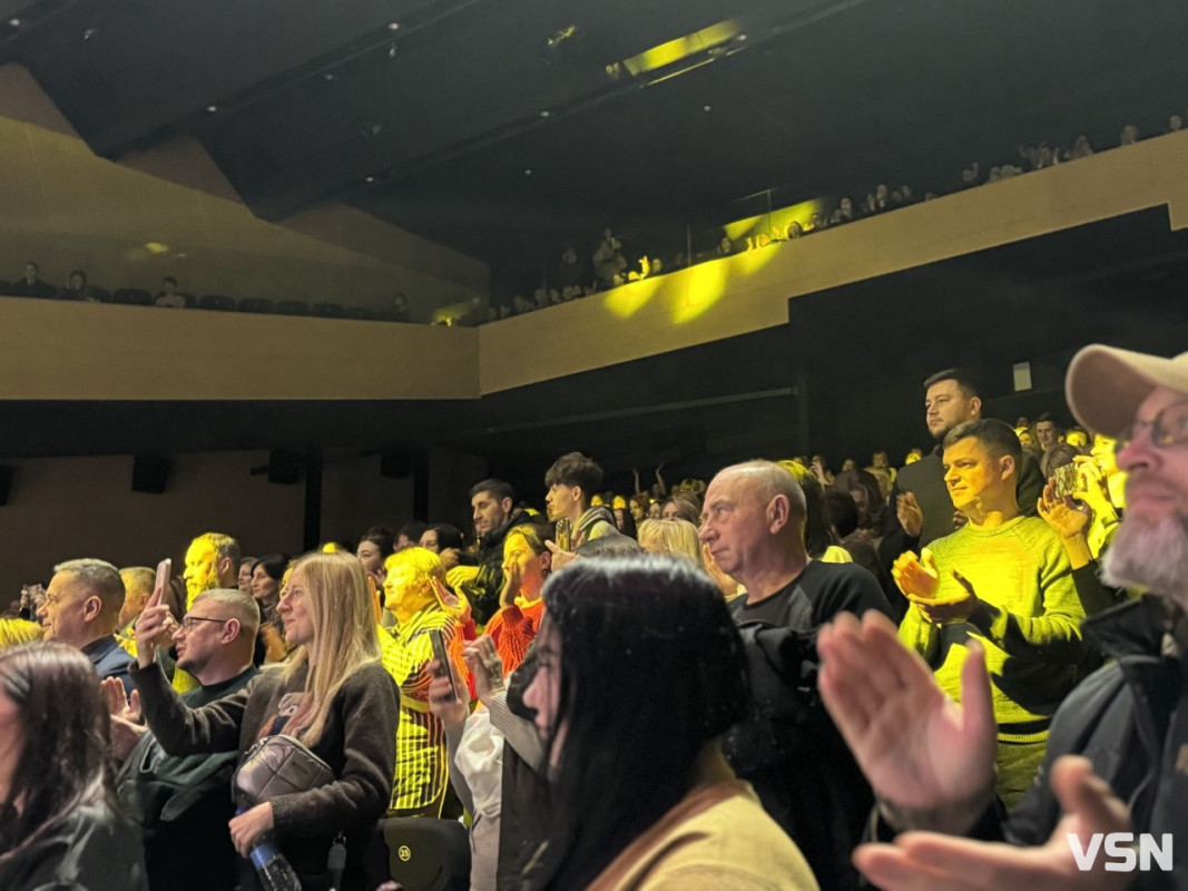 Комедія «Перевертень» у Луцьку: як минув театральний вечір