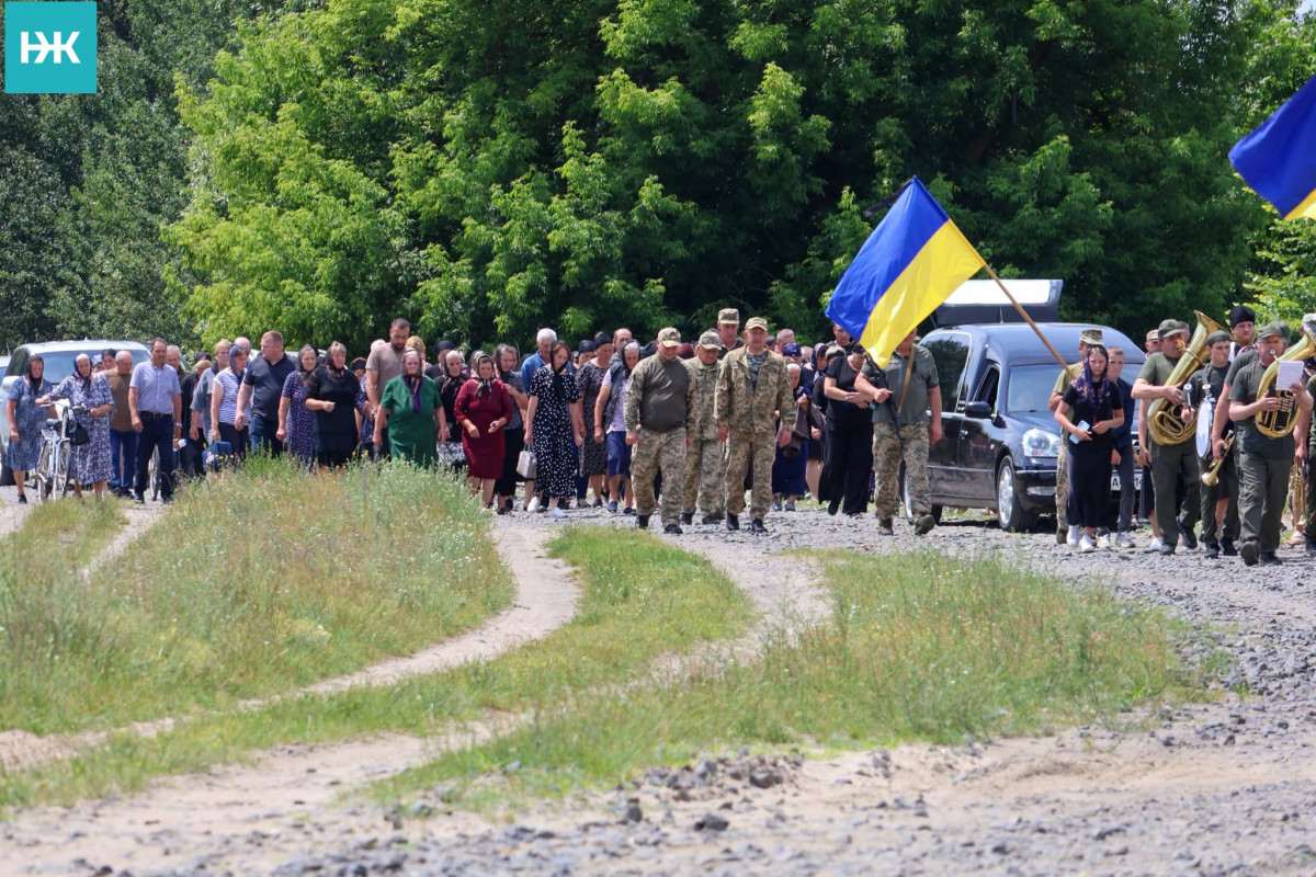Загинув понад рік тому: на Волині поховали Героя Василя Душенка