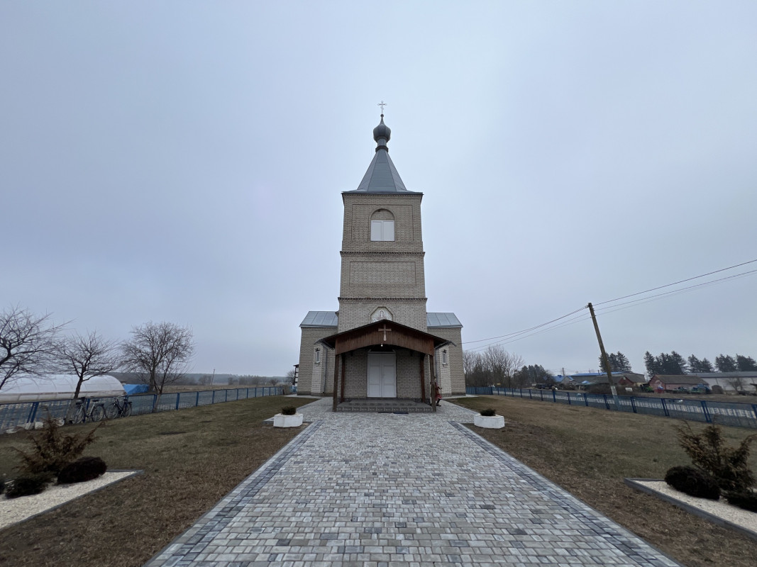 Митрополит Луцький і Волинський Михаїл відвідав парафію у Луцькому районі