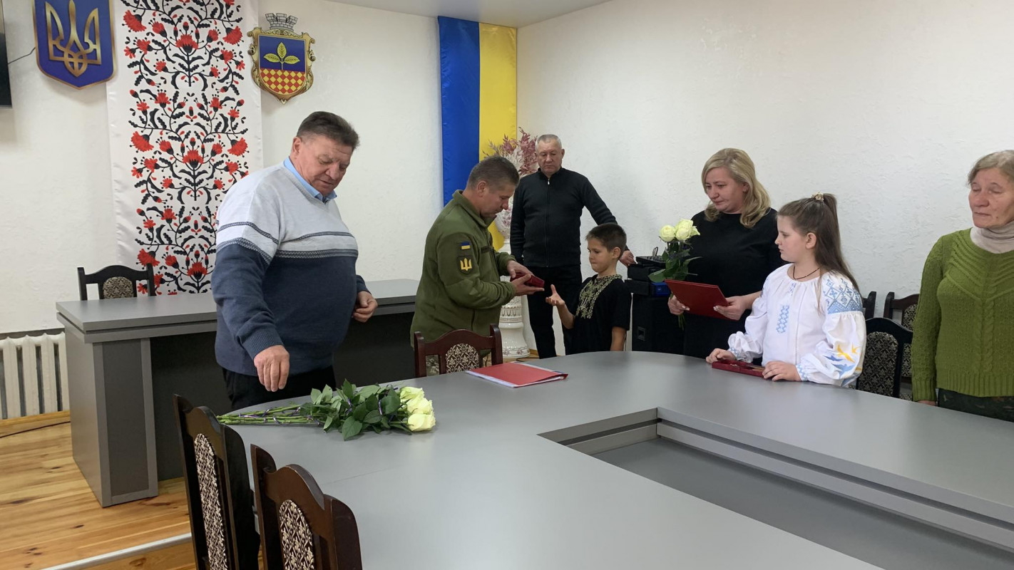 Загинули за Україну: на Волині дітям полеглих Героїв вручили посмертні нагороди