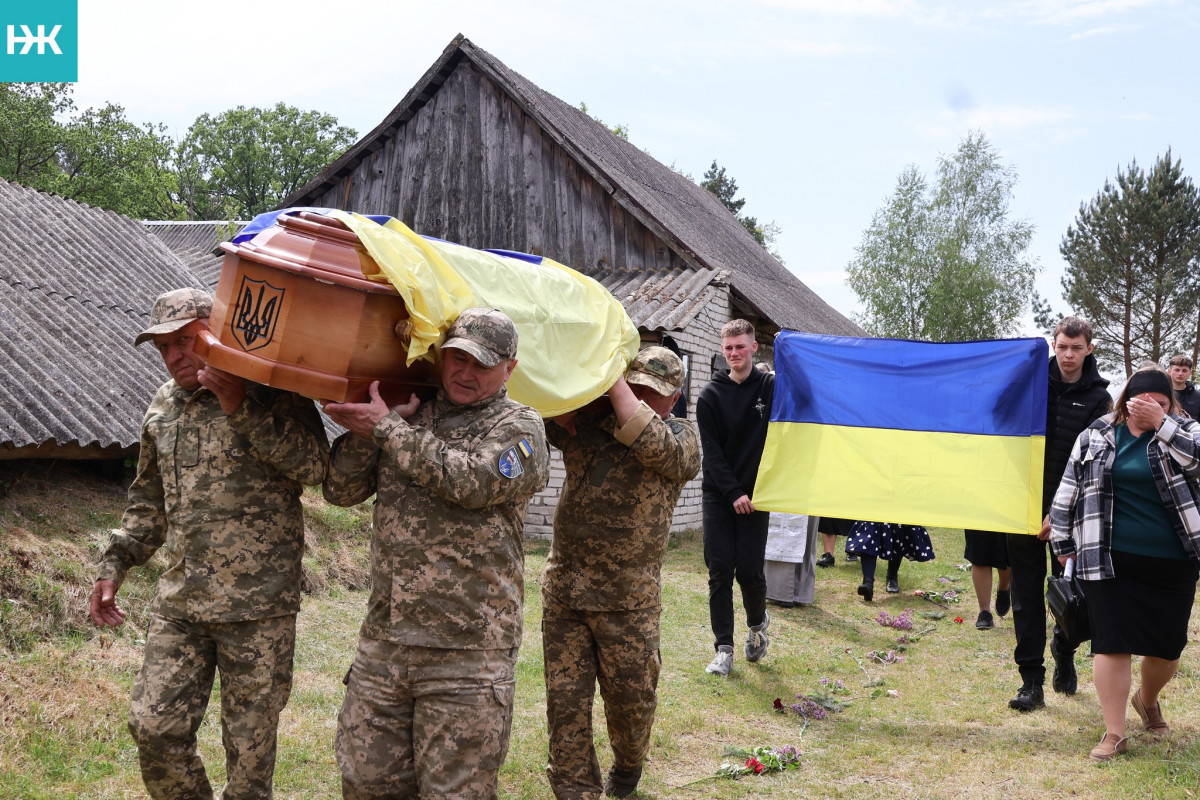 Більше двох років вважався зниклим безвісти: на Волині поховали Героя Сергія Ковальчука