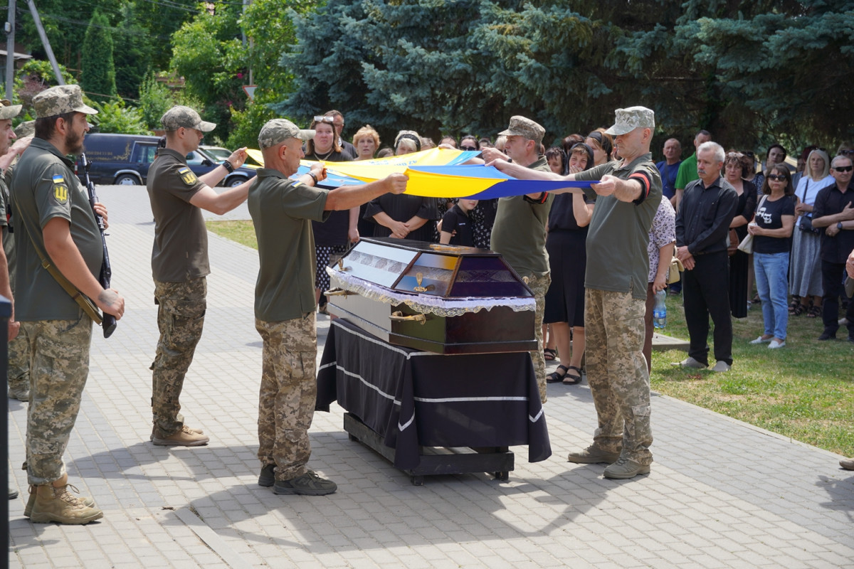 Медикам не вдалося врятувати його життя: попрощалися з Героєм з Волині Сергієм Гвоздецьким