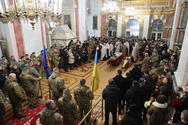 Навіки 29: у Луцьку попрощалися з військовослужбовцем Олексієм Бондаренком