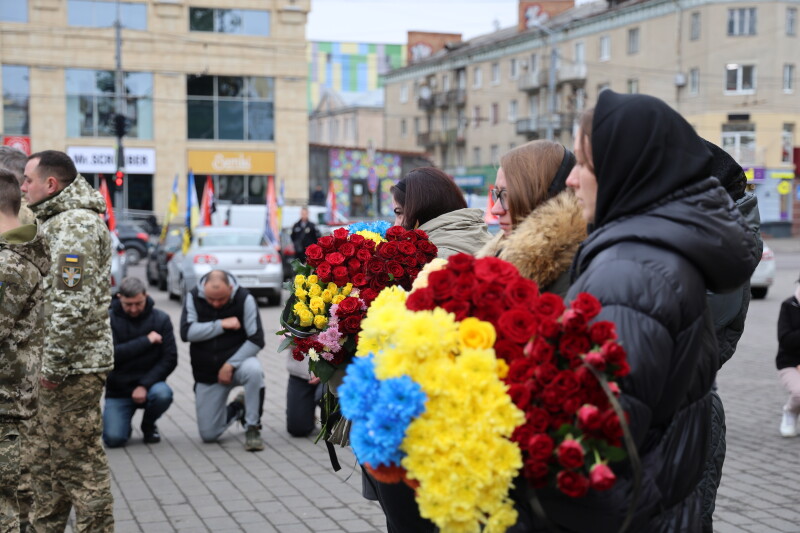 Майже через рік після загибелі у Луцьку попрощалися з 31-річним воїном Андрієм Грицюком