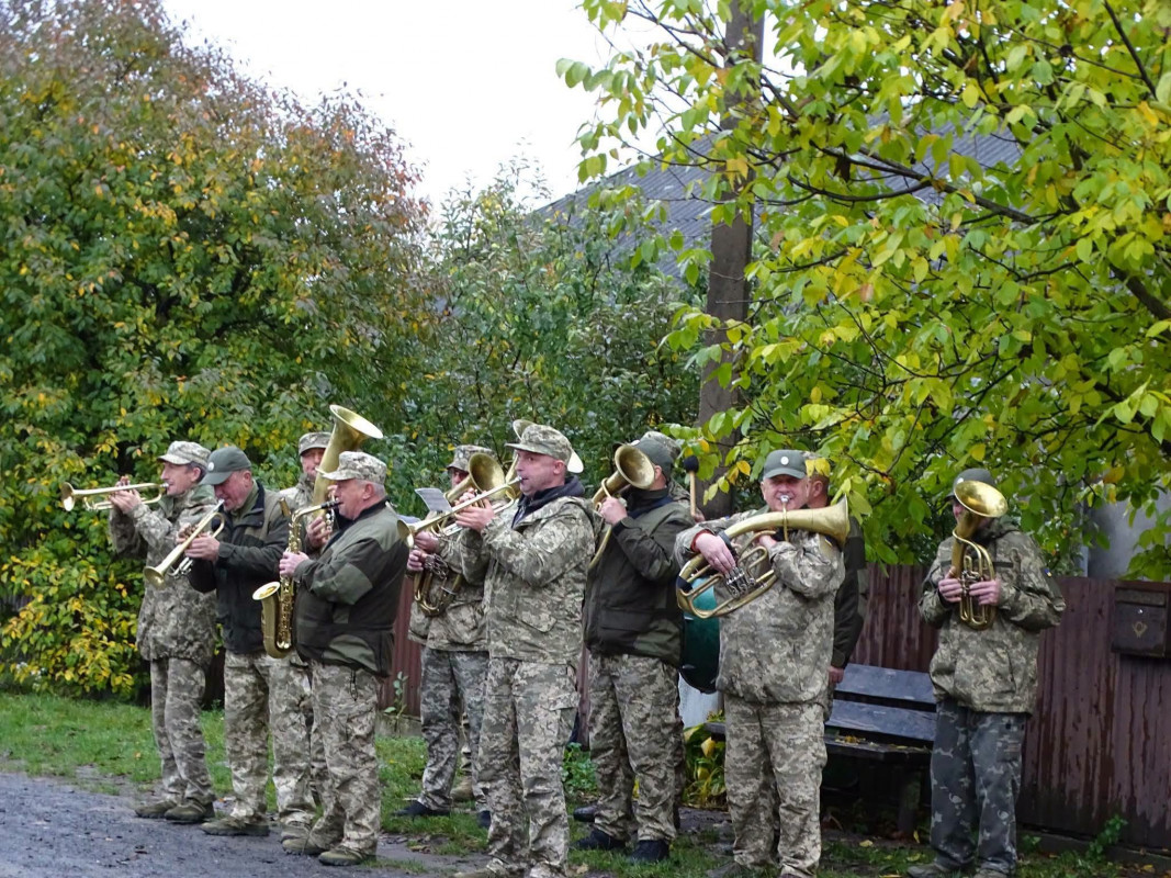 Серце раптово зупинилося у 29 років: на Волині провели в останню путь молодого захисника Владислава Косюка