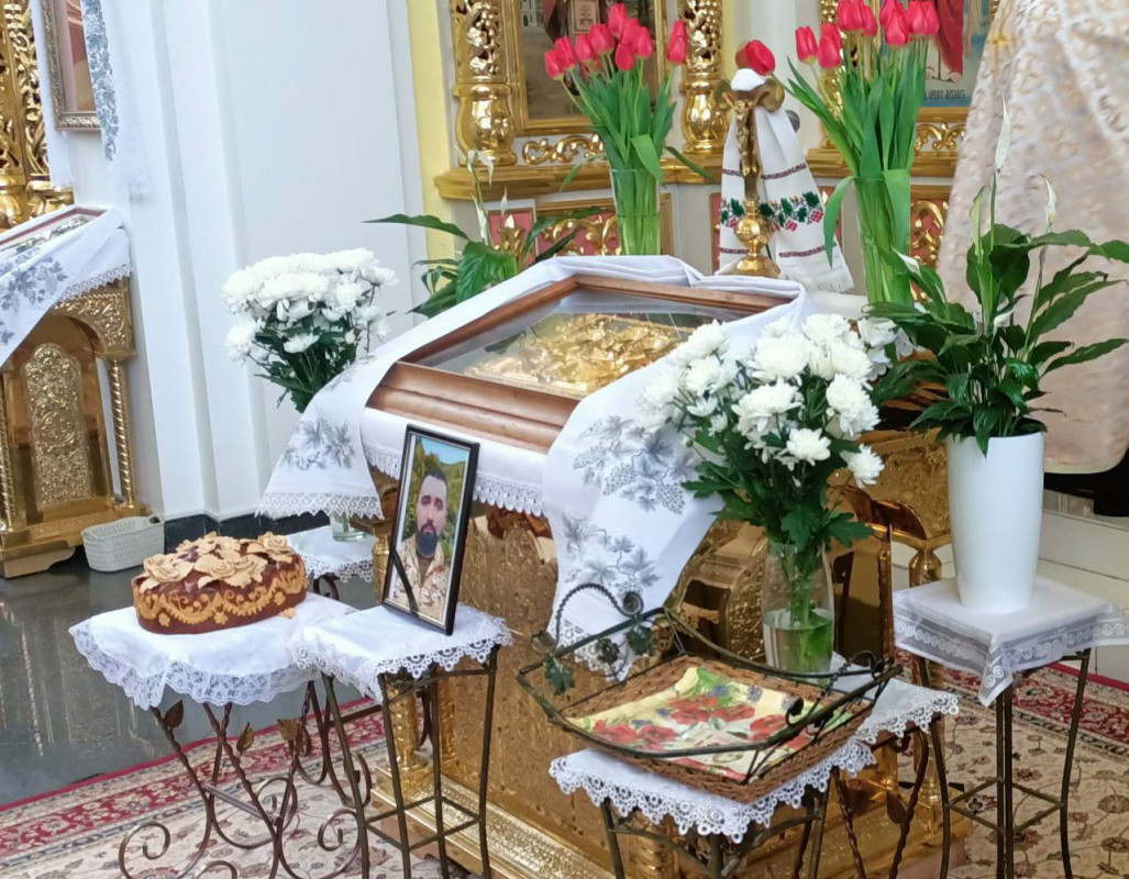 Серце зупинилося під час лікування: на Волині попрощалися з молодим військовослужбовцем Денисом Деркачем