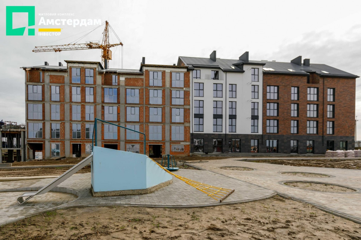 Показали, як розбудовується заміський житловий комплекс «Амстердам»