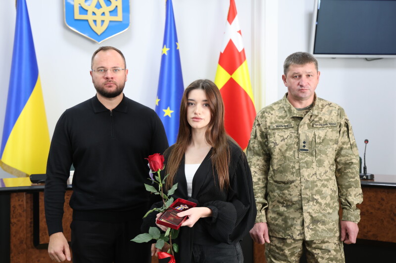 У Луцьку родинам загиблих воїнів вручили державні нагороди