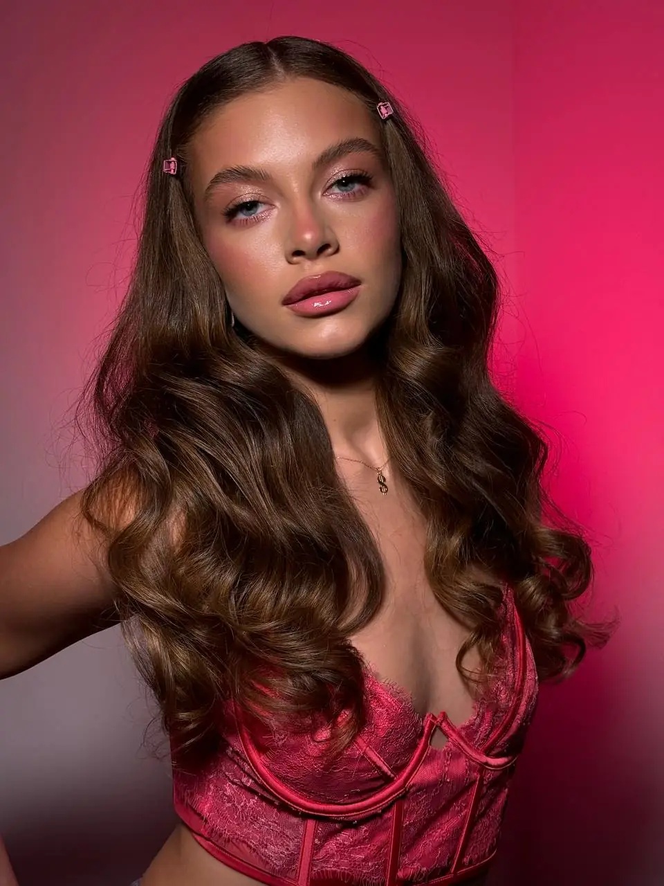 «Я вчу жінок любити себе»: історія тренерки з Волині, яка змінює життя танцями. Фото