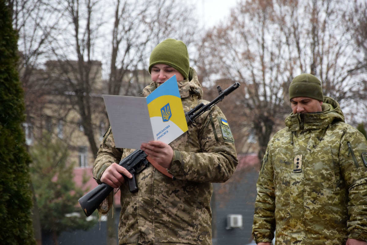 У Луцьку новобранці-прикордонники склали військову присягу