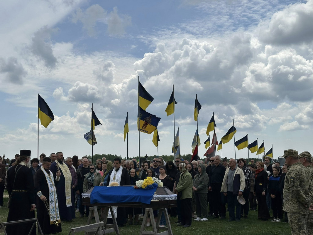 На Волині провели в останню путь захисника Андрія Трохимчука