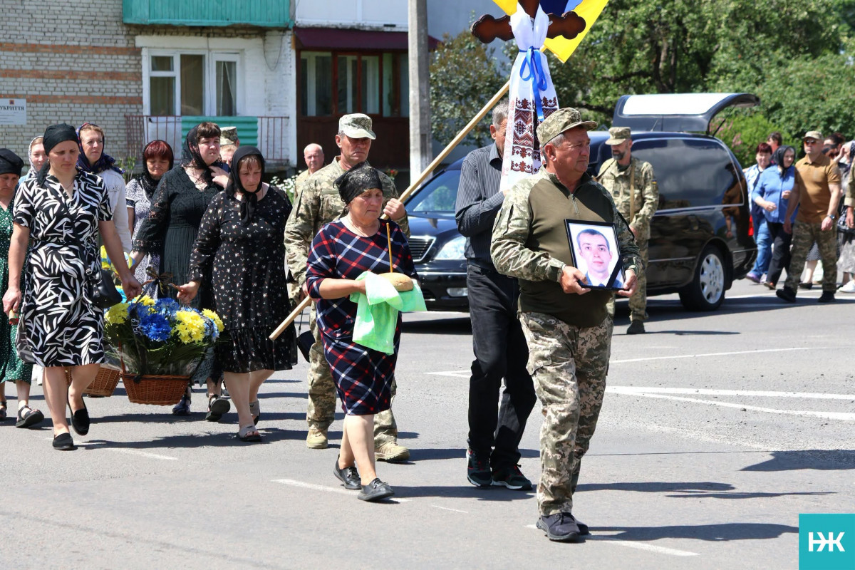 Брат полеглого Героя нині на фронті: на Волині попрощалися з військовослужбовцем Іваном Сокиркою