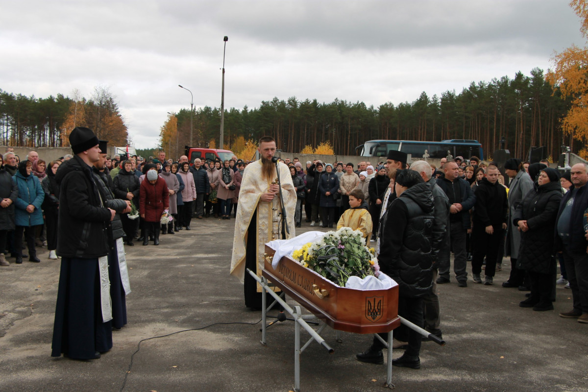 Кілька днів тому повернувся у військовий стрій: на Волині попрощалися з мужнім захисником Володимиром Євпаком