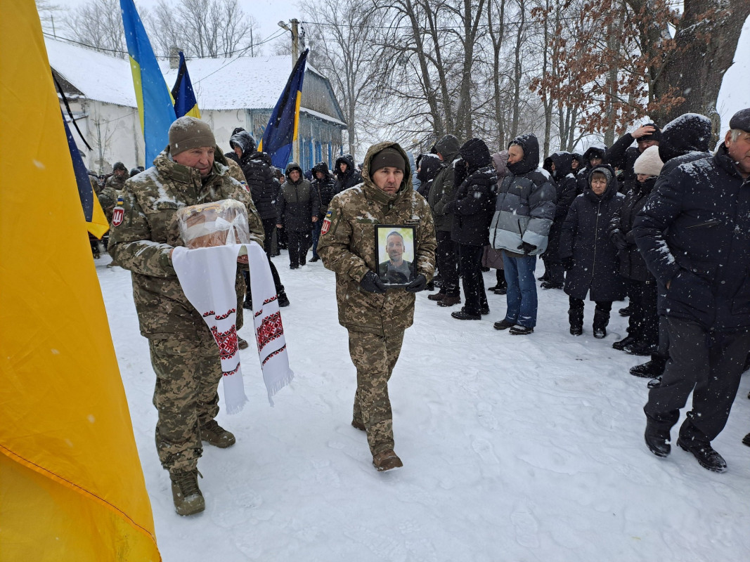 «Придбав шість авто і Starlink для фронту»: на Волині попрощалися із загиблим Героєм Олександром Нагалюком