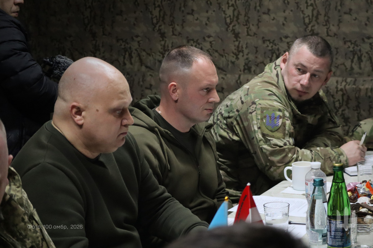 Зеленський вручив бойові нагороди воїнам легендарної 100-ї бригади