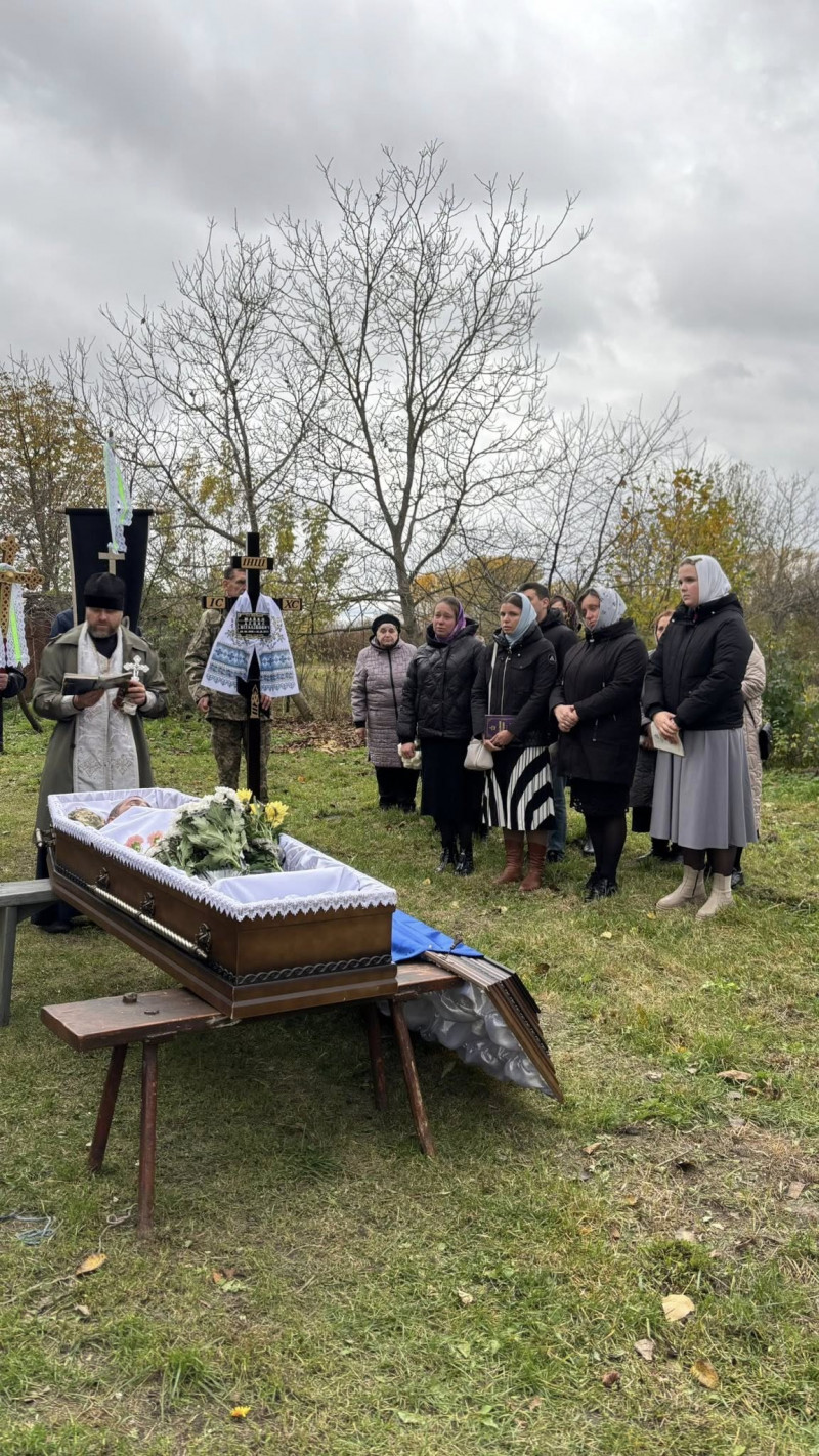 Навіки 37: на Волині провели в останню путь воїна Дениса Шайка