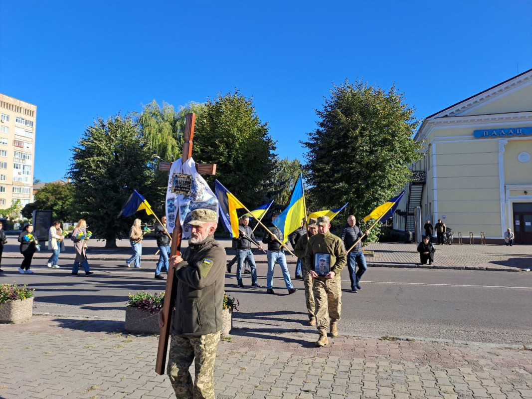 Лікарі боролися за його життя. Але, на жаль, урятувати не вдалося: на Волині попрощалися з Героєм Ігорем Гембицьким