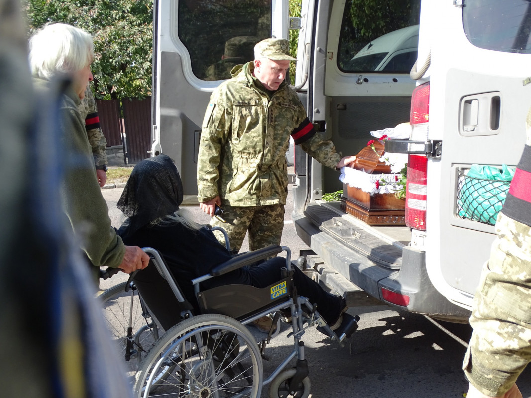 Загибель підтвердила ДНК-експертиза: на Волині попрощались з Героєм Михайлом Ткачуком