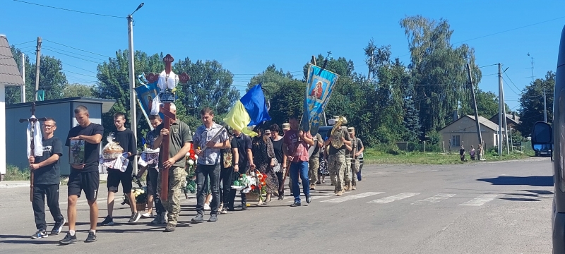 «Його очі горіли жагою до волі, до життя»: на Волині попрощалися з Героєм Михайлом Водоносом