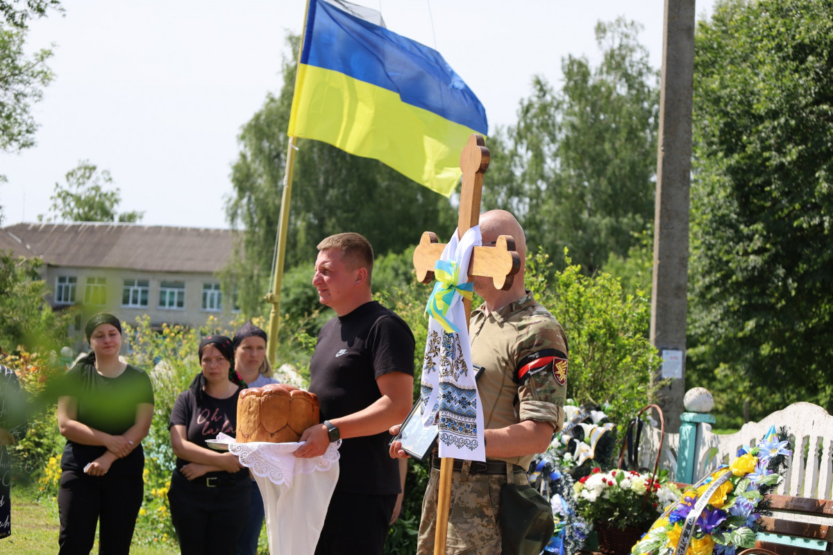 Після поранення повернувся до мирного життя, однак серце зупинилося: на Волині поховали молодого захисника Павла Марчука