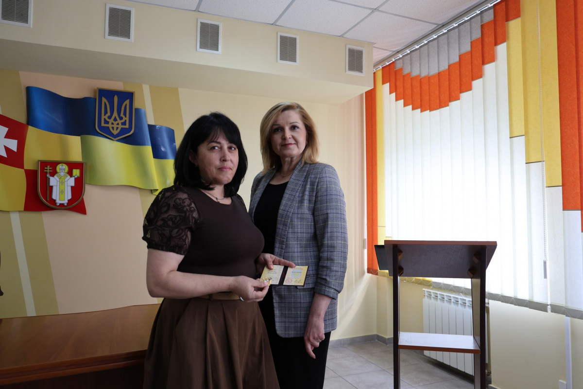 У Луцькій громаді дев’ятьом жінкам присвоїли звання «Мати-героїня»