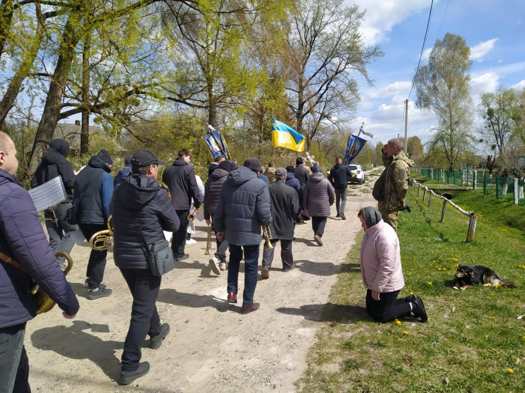 Понад півтора року вважався зниклим безвісти: у громаді на Волині попрощалися із воїном Юрієм Мухіним