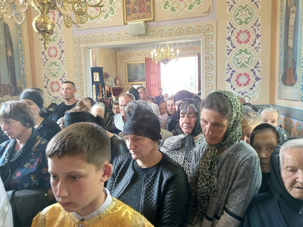 Додому Герой повернувся у домовині: на Волині попрощалися з полеглим на фронті Іваном Каменчуком